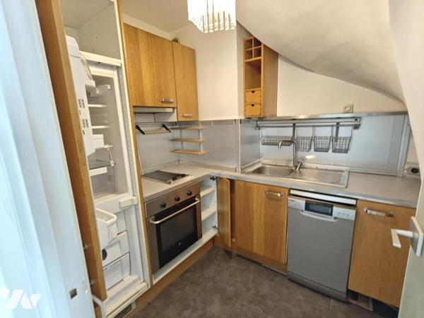 A REIMS - HYPER CENTRE - Appartement T2 d'env. 56m² en duplex