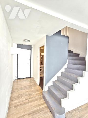 A REIMS - HYPER CENTRE - Appartement T2 d'env. 56m² en duplex