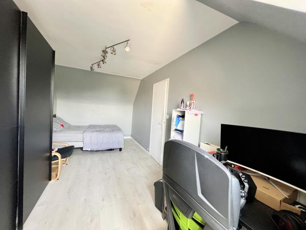 Maison
         6 pièces
        - 126 m² Exclusivité 315 000 € *