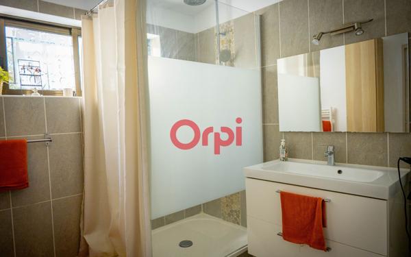 Maison à vendre    5 pièces •  Marseille 12