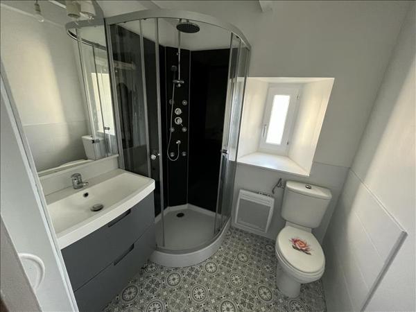 Immeuble à vendre |  Lannilis |  59 m²