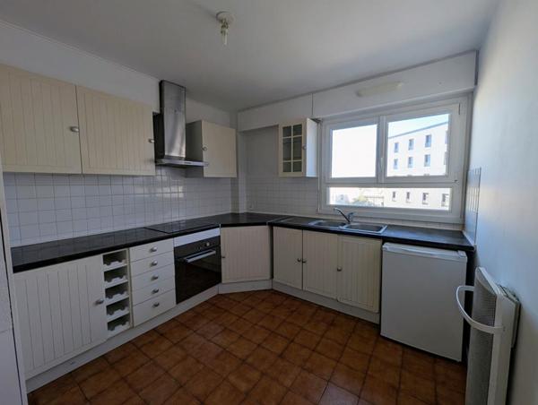 Appartement traversant et lumineux - Bordeaux St Croix- gare St Jean- Ascenseur - T3 de 72m²