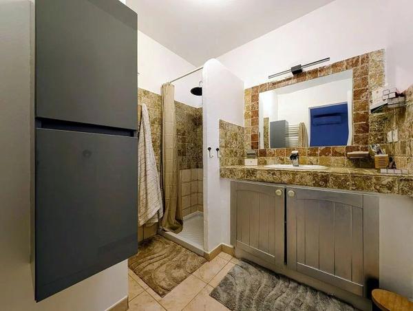 Vente Maison 5 pièces 105 m2 à Saint-Martin-de-Crau