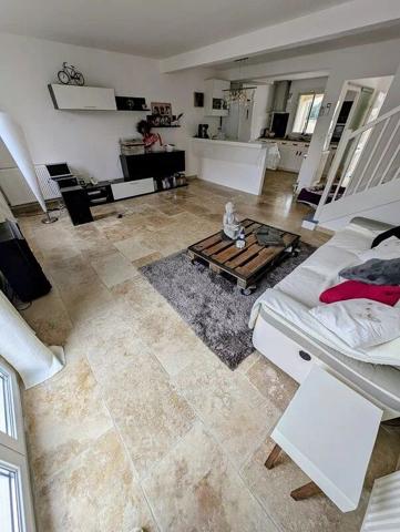 Vente Maison 5 pièces 105 m2 à Saint-Martin-de-Crau
