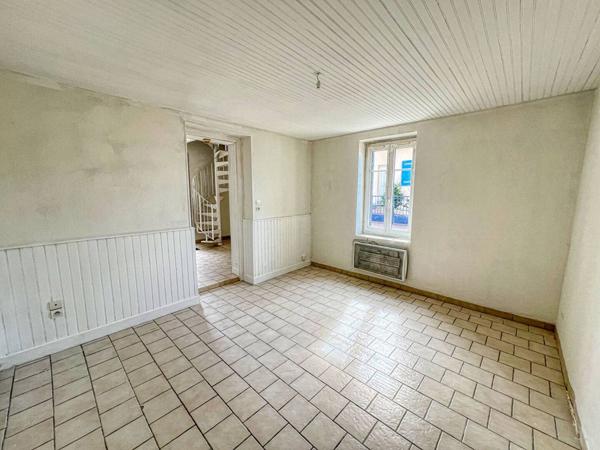 MAISON à SAINT PALAIS SUR MER