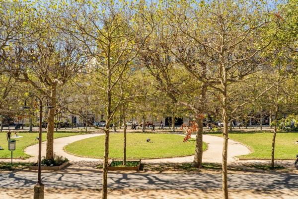 Appartement à rénover à vendre à Paris 7e arrondissement à Paris (75007), ref : 2025BRE   
BRETEUIL