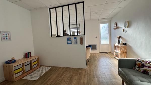 LA ROCHE SUR YON LOCAL COMMERCIAL A VENDRE 36 m²