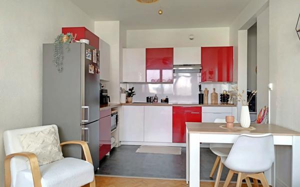 Appartement à vendre    2 pièces • 45 m2 Cholet