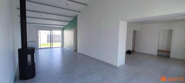 Proche de la Mer, 112m2, 3 chambres, un jardin.