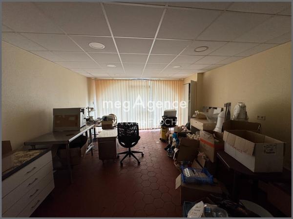 Immeuble à LESNEVEN, 29260 - 156m²