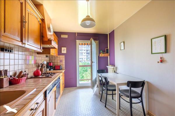 Appartement à vendre |  Bron |  3 pièces | 72 m²