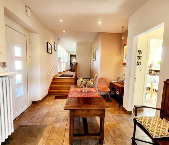 Maison spacieuse avec jardin