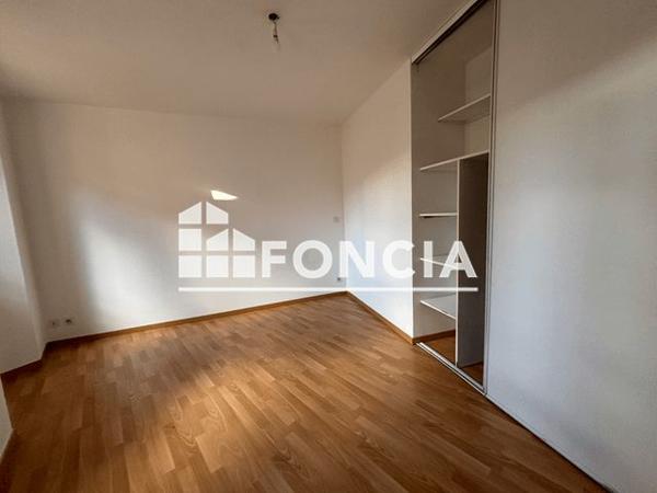 Location Appartement 2 pièces 35.2 m² - 15 RUE NOTRE DAME - Gap 05000