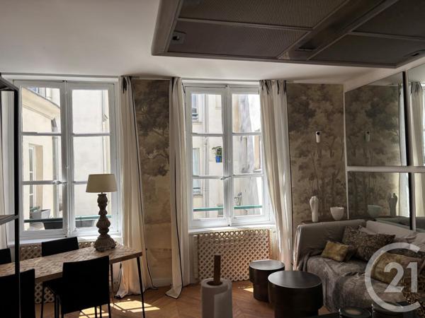 Appartement F2 à vendre  2 pièces - 65,86 m2 PARIS - 75004