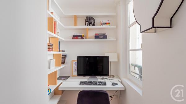 Appartement F2 à vendre  2 pièces - 65,86 m2 PARIS - 75004