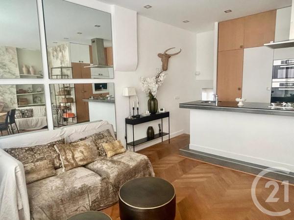 Appartement F2 à vendre  2 pièces - 65,86 m2 PARIS - 75004