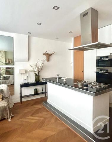 Appartement F2 à vendre  2 pièces - 65,86 m2 PARIS - 75004