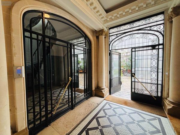 Studio à vendre à Paris 10e arrondissement à Paris (75010), ref : 35129-6777