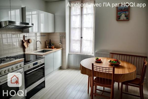 Maison de ville à rénover avec jardin, garage, grange et caves