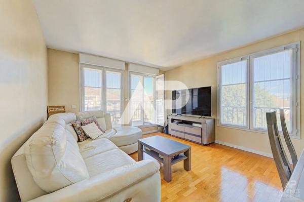 Appartement Rueil Malmaison 3 pièce(s) 66.17 m2 499 000 € **  - Référence  19321