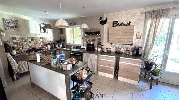 MAISON FAMILIALE CONTEMPORAINE DE 155 m² SUR 1 200 m² DE TERRAIN
