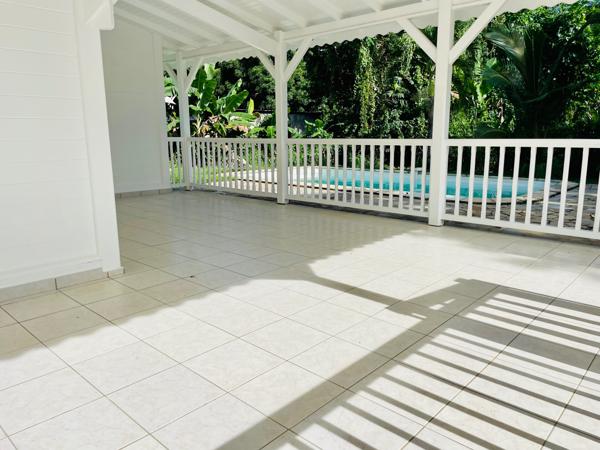 Villa au calme dans lotissement sécurisé