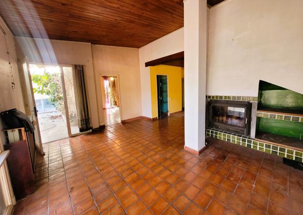 VENTABREN- Maison à rénover sur 9000m² à 10mn de AIX-en-Provence