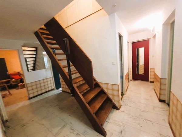 VENTABREN- Maison à rénover sur 9000m² à 10mn de AIX-en-Provence