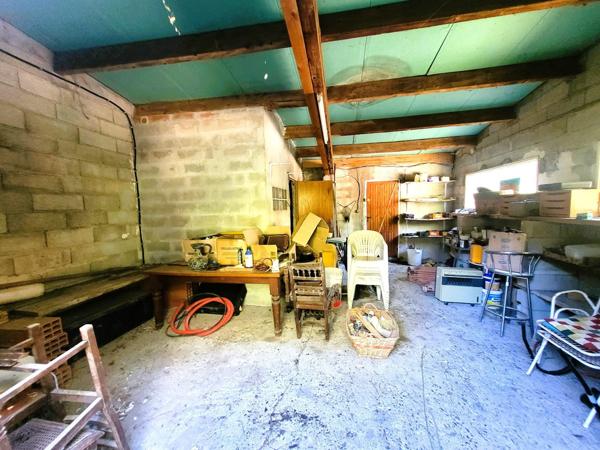 VENTABREN- Maison à rénover sur 9000m² à 10mn de AIX-en-Provence