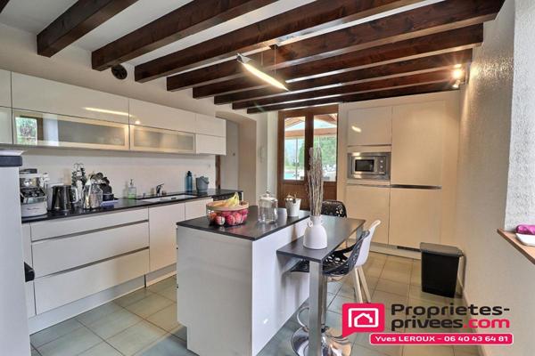 Charmante maison  individuelle, 4 chambres, 7 pièces, piscine