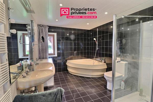 Charmante maison  individuelle, 4 chambres, 7 pièces, piscine