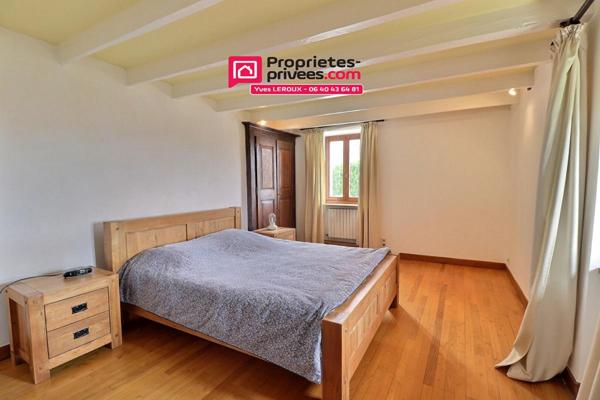 Charmante maison  individuelle, 4 chambres, 7 pièces, piscine