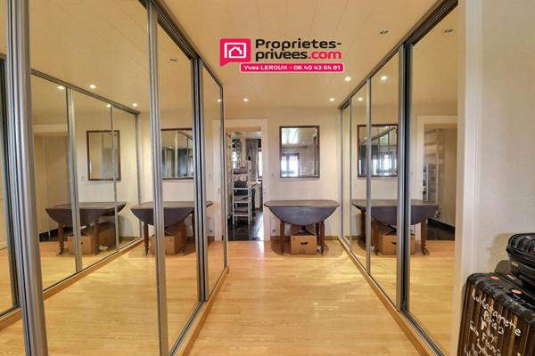 Charmante maison  individuelle, 4 chambres, 7 pièces, piscine