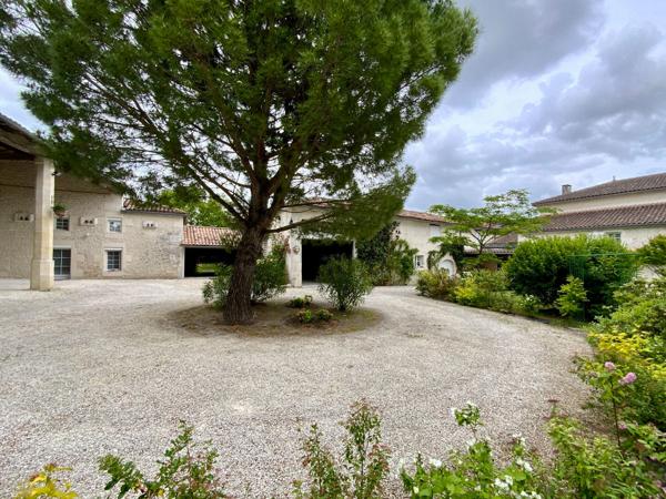 Belle demeure entre Jonzac et Pons