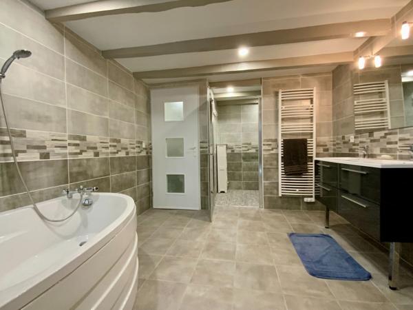 Belle demeure entre Jonzac et Pons