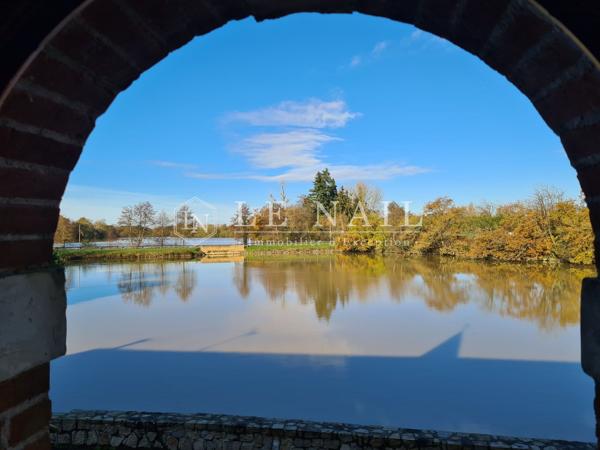 Rare étang de 15 hectares et son moulin en Sud Mayenne