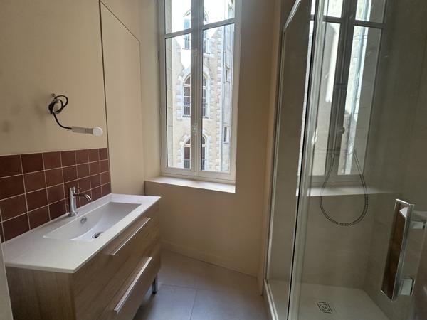 Location appartement 3 pièce(s) 94 m²