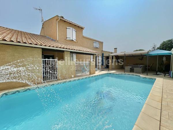 Charmante maison de 130 m2 avec piscine à et garage (VIDEO 4K SUR DEMANDE)