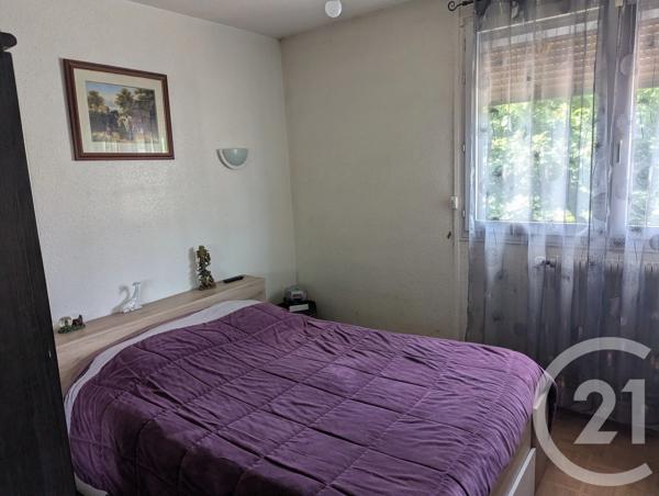 Appartement à vendre  4 pièces - 76 m 2   BELLEVILLE SUR MEUSE  - 55