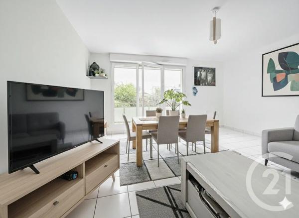 Appartement F4 à vendre  4 pièces - 82,30 m 2   VANDOEUVRE LES NANCY  - 54