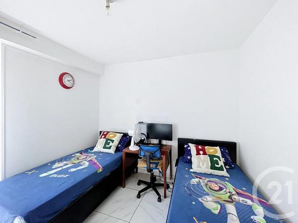 Appartement F4 à vendre  4 pièces - 82,30 m 2   VANDOEUVRE LES NANCY  - 54