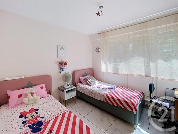 Appartement F4 à vendre  4 pièces - 82,30 m 2   VANDOEUVRE LES NANCY  - 54