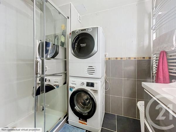 Appartement F4 à vendre  4 pièces - 82,30 m 2   VANDOEUVRE LES NANCY  - 54