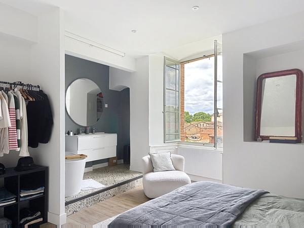 À vendre Appartement coup de coeur, lumineux avec vue sur la Mandoune centre-ville de Montauban (82) deux chambres et un bureau