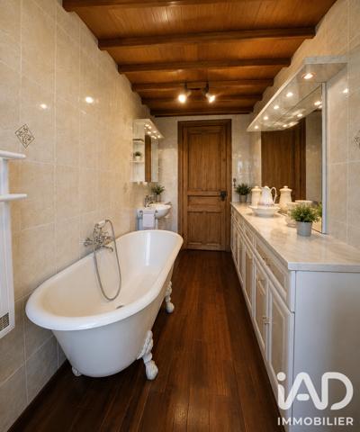 Maison à vendre 11 pièces 246 m² Bogny-sur-Meuse