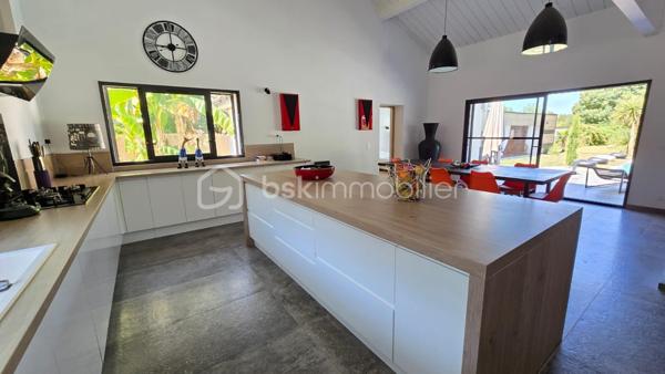 Maison contemporaine de 194 m²