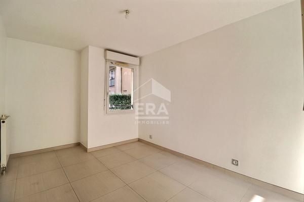 Appartement La Plaine Saint-Denis 3 pièce(s) 66 m2