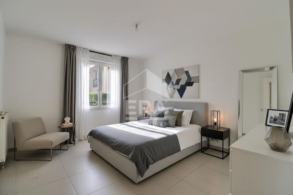 Appartement La Plaine Saint-Denis 3 pièce(s) 66 m2