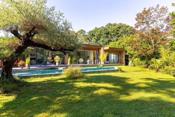 Vente Maison de luxe Bordeaux 8 Pièces 317 m²