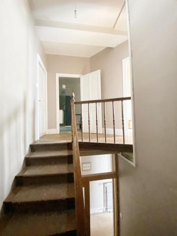 Maison Brassagaise au coeur du village avec double garages et cour interieur
